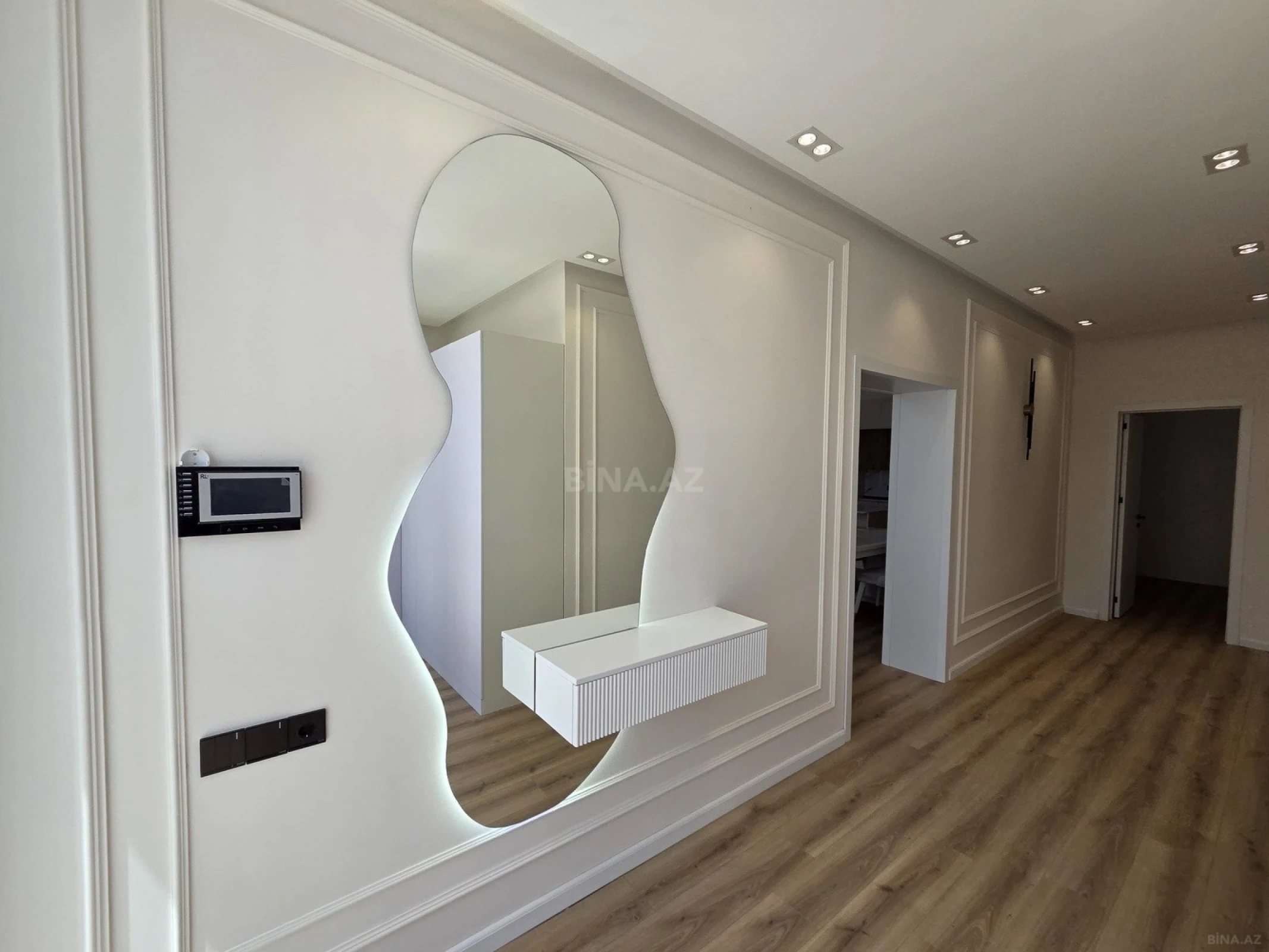 Kirayə verilir 4 otaqlı həyət evi 240 m²