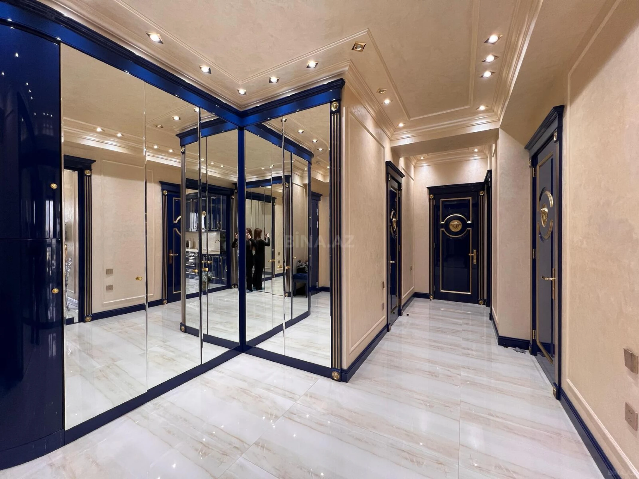 Satılır 3 otaqlı mənzil 120 m²