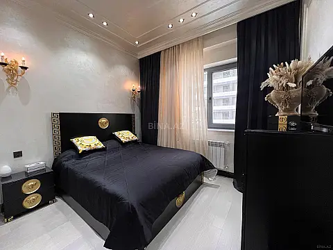 Satılır 3 otaqlı mənzil 120 m²