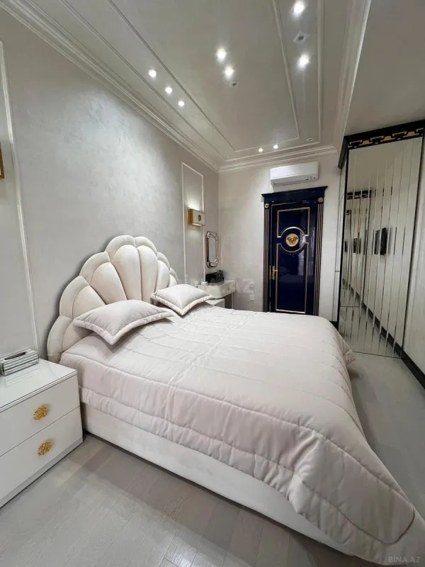 Satılır 3 otaqlı mənzil 120 m²