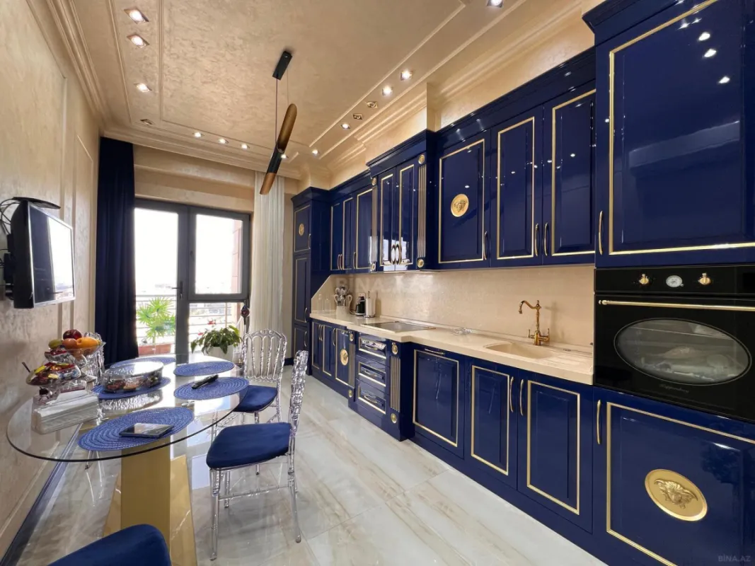 Satılır 3 otaqlı mənzil 120 m²