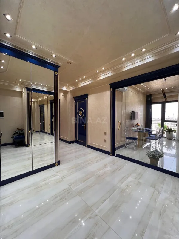 Satılır 3 otaqlı mənzil 120 m²