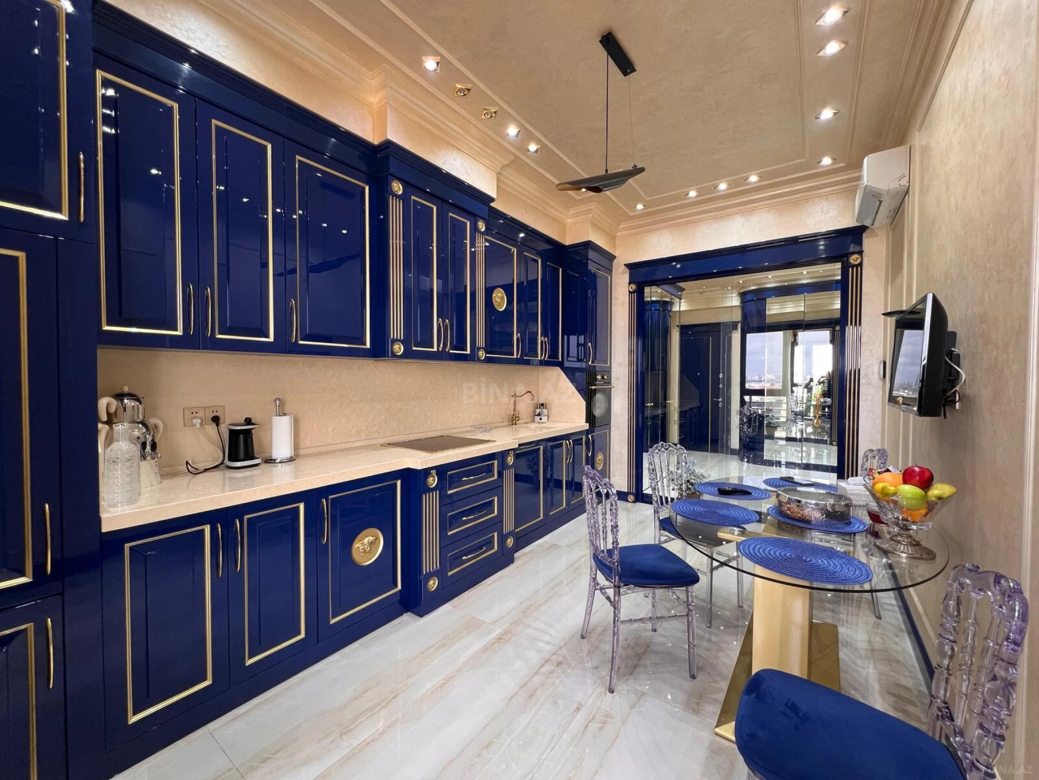 Satılır 3 otaqlı mənzil 120 m²