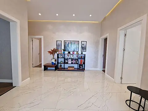 Kirayə verilir 4 otaqlı həyət evi 240 m²