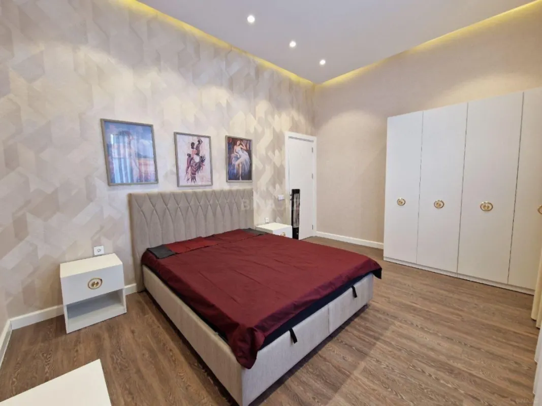 Kirayə verilir 4 otaqlı həyət evi 240 m²