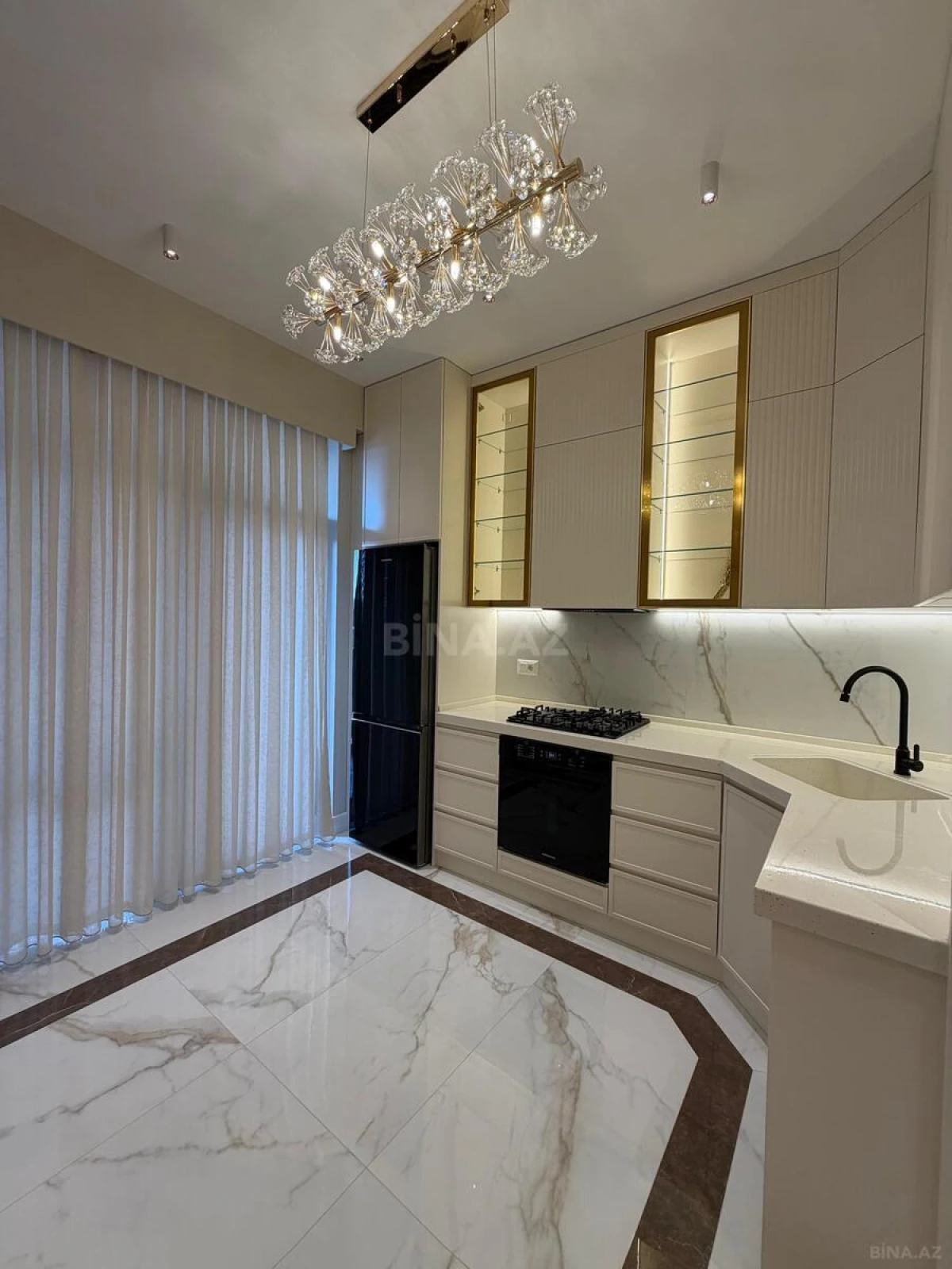 Satılır 3 otaqlı mənzil 85 m²