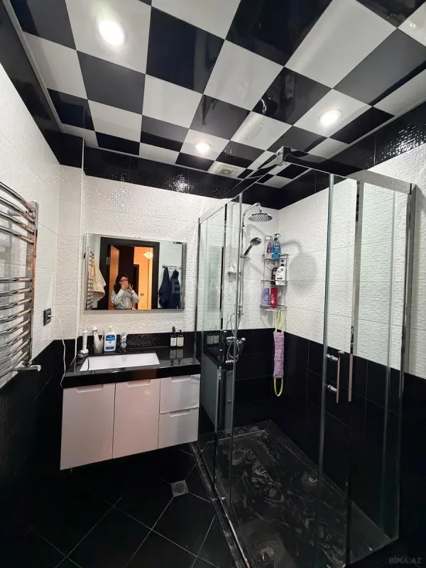 Satılır 3 otaqlı mənzil 93 m²