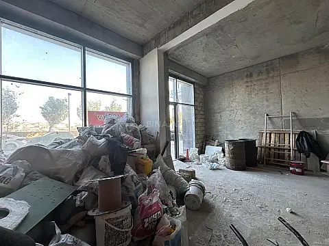 Satılır obyekt 410 m²