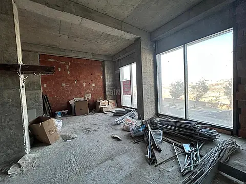 Satılır obyekt 410 m²