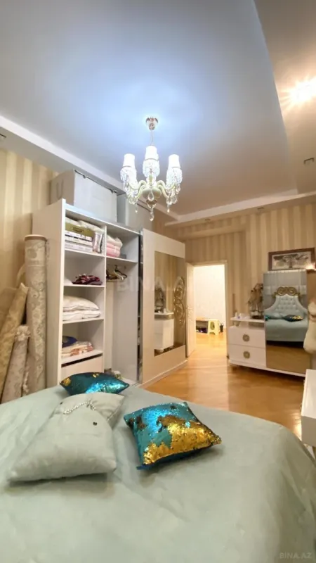 Kirayə verilir 3 otaqlı mənzil 110 m²