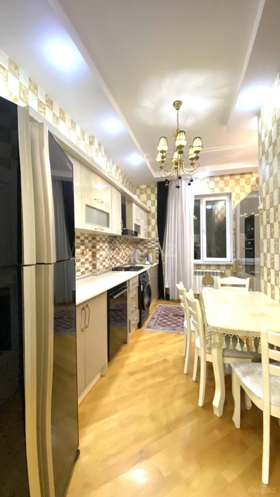 Kirayə verilir 3 otaqlı mənzil 110 m²