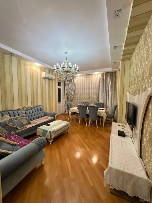 Kirayə verilir 3 otaqlı mənzil 110 m²