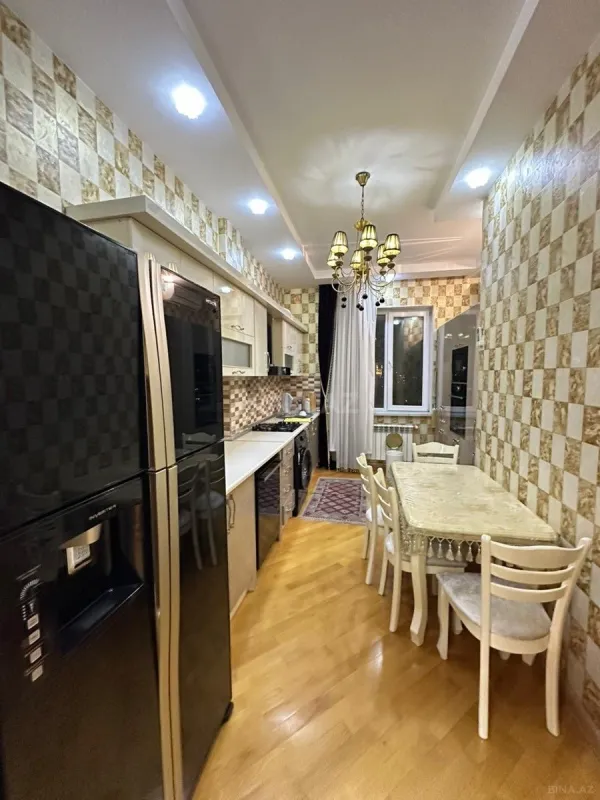 Kirayə verilir 3 otaqlı mənzil 110 m²