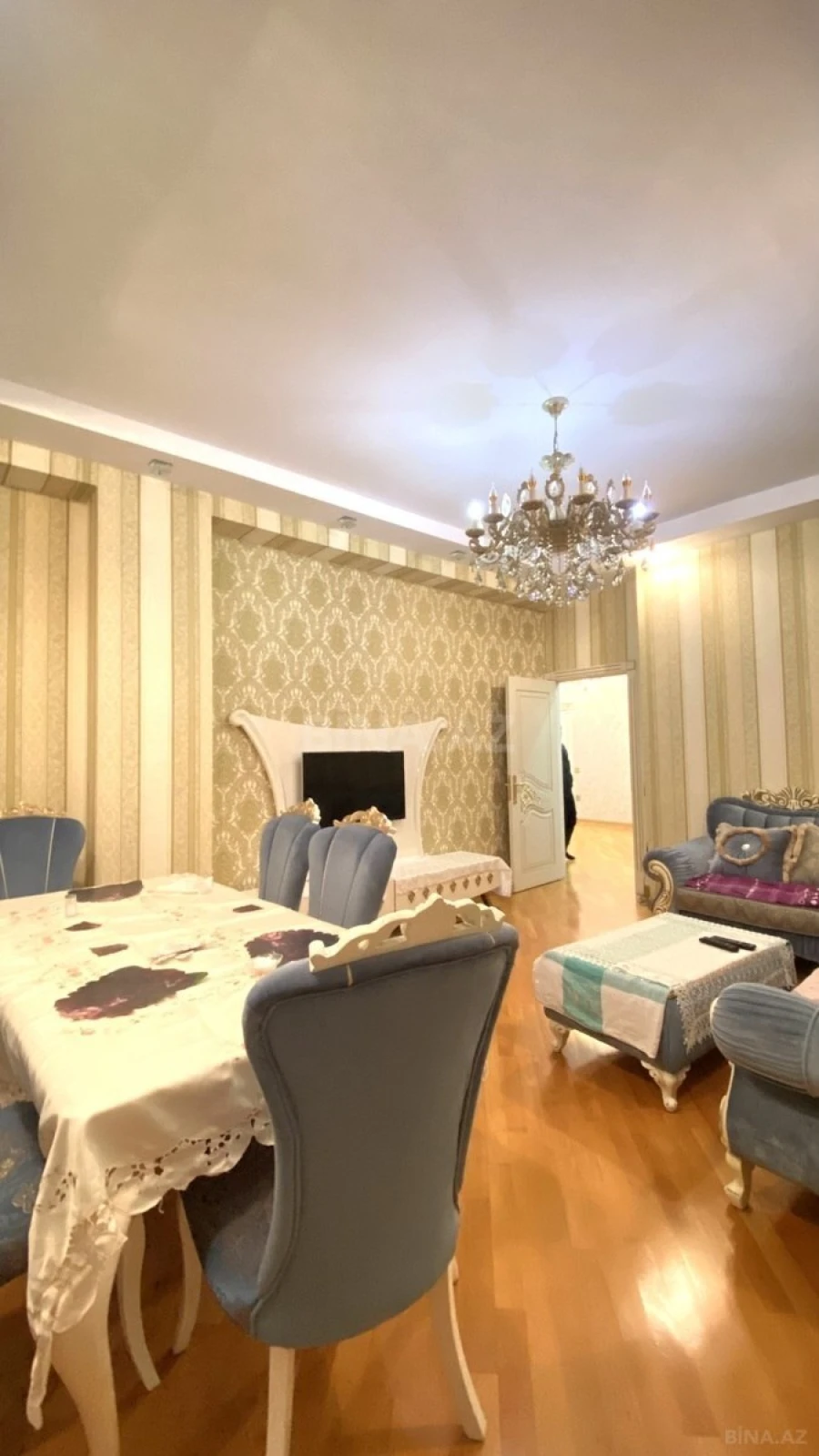 Kirayə verilir 3 otaqlı mənzil 110 m²