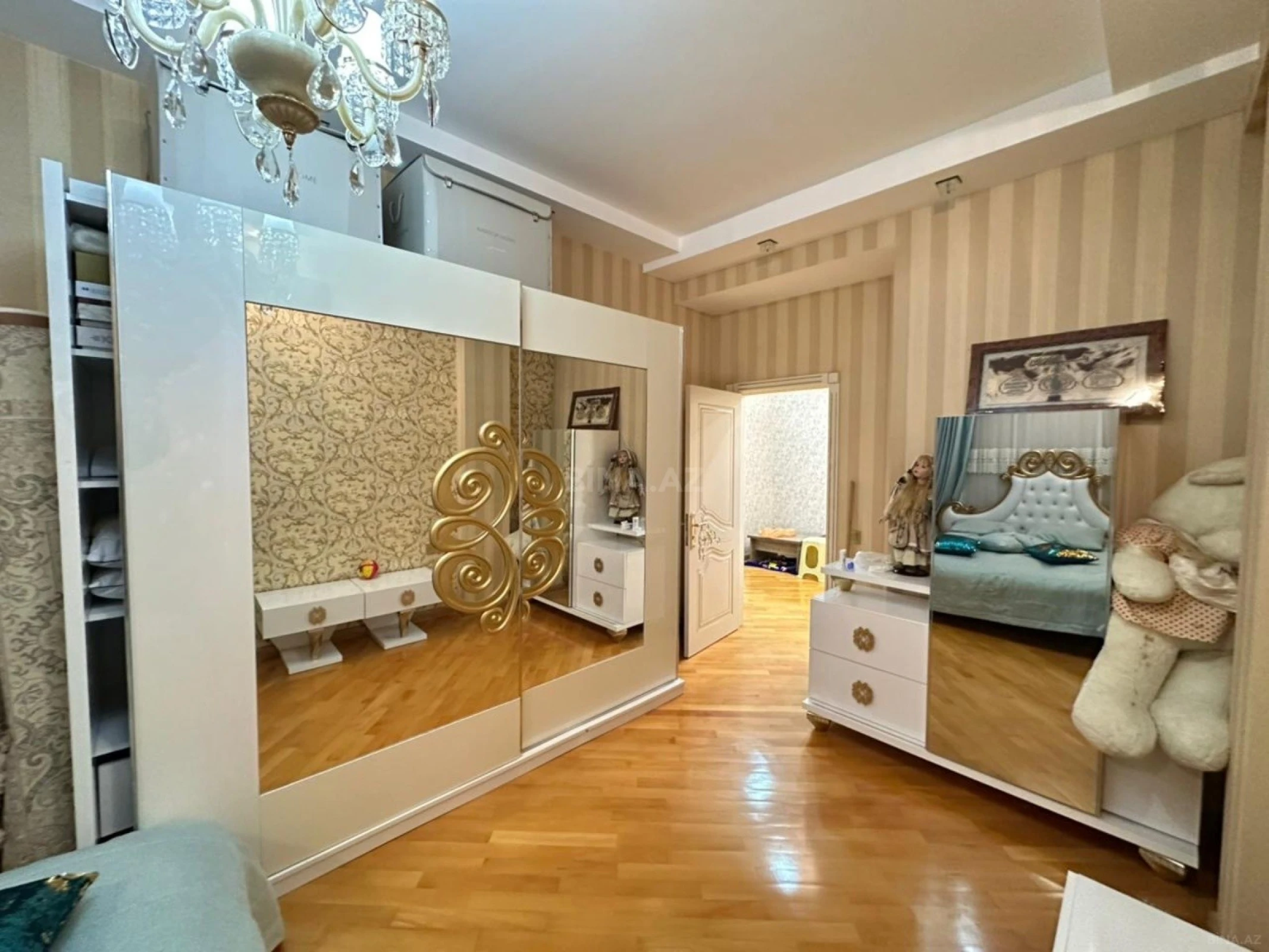 Kirayə verilir 3 otaqlı mənzil 110 m²