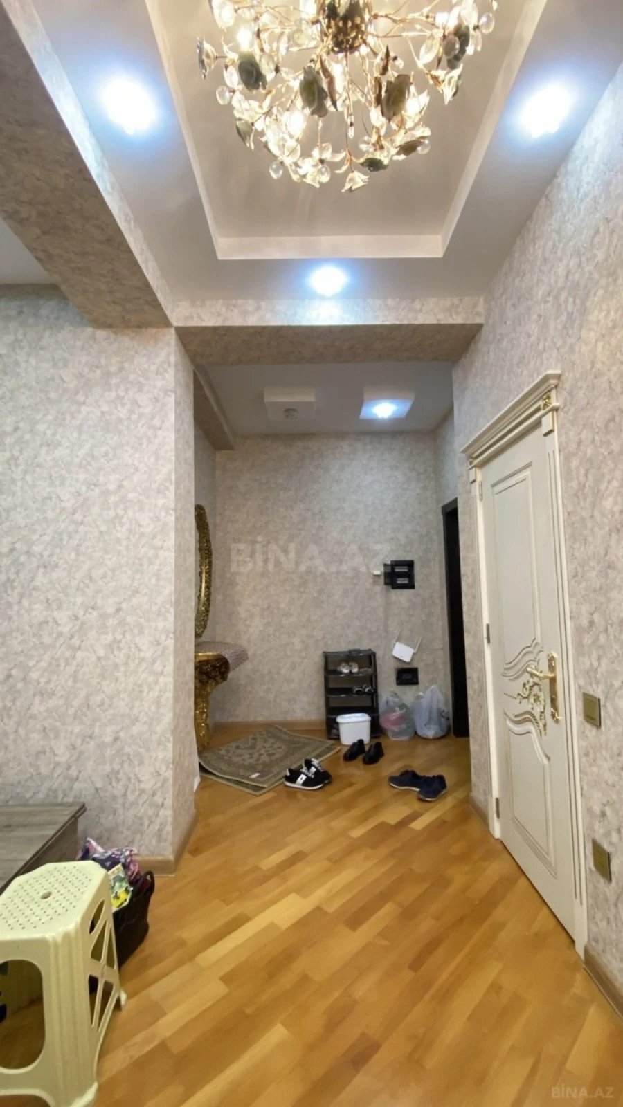 Kirayə verilir 3 otaqlı mənzil 110 m²