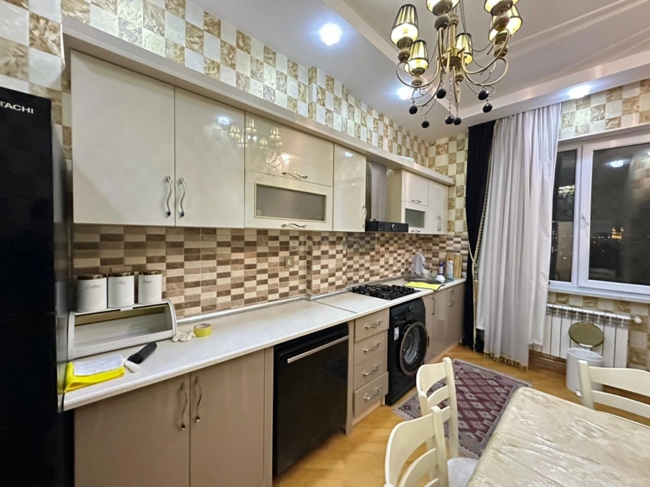 Kirayə verilir 3 otaqlı mənzil 110 m²