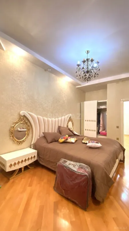 Kirayə verilir 3 otaqlı mənzil 110 m²