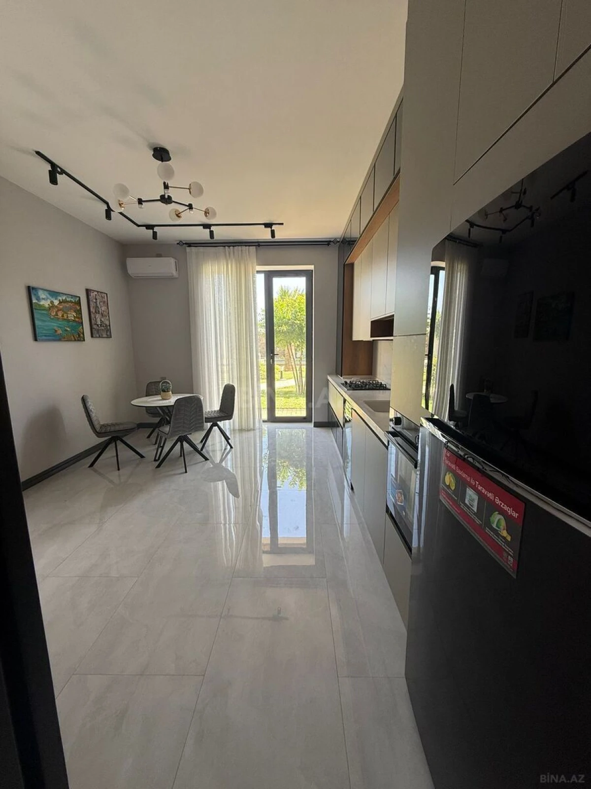 Kirayə verilir 5 otaqlı həyət evi 350 m²