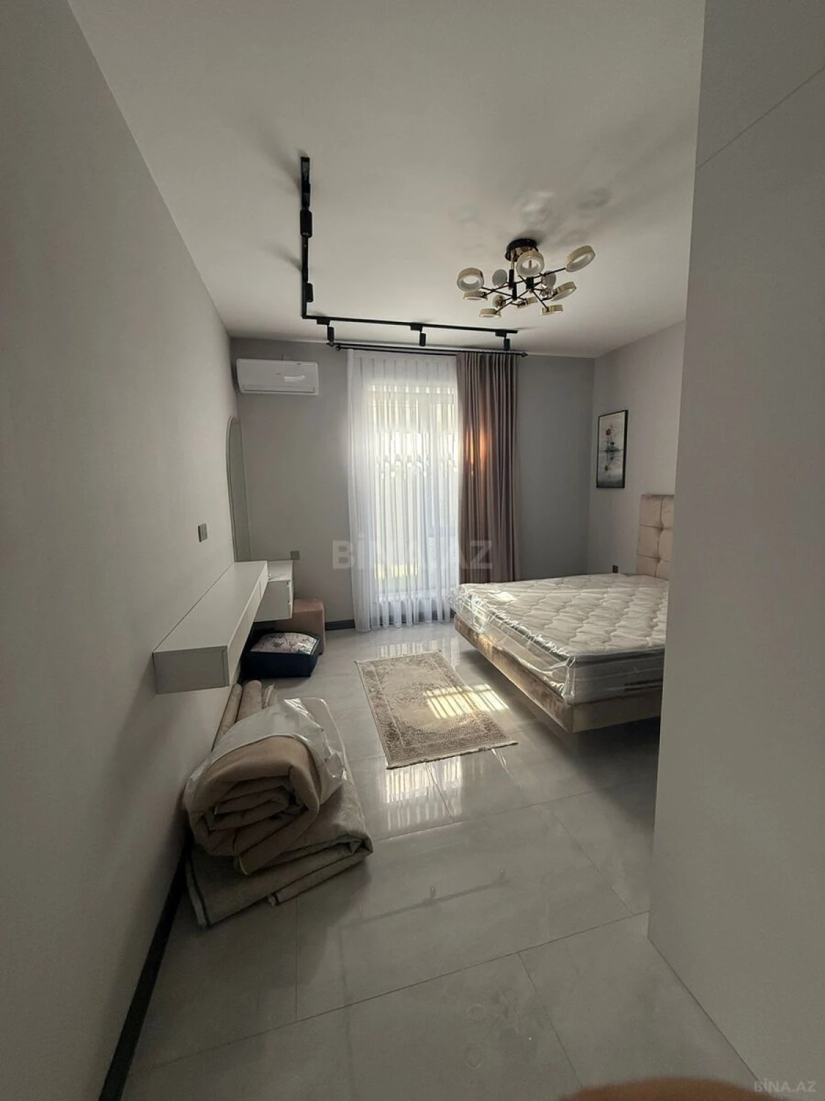 Kirayə verilir 5 otaqlı həyət evi 350 m²
