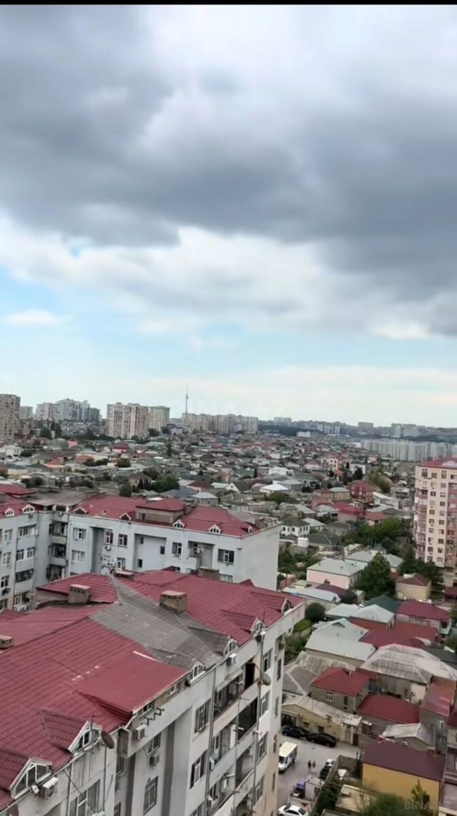 Satılır 3 otaqlı mənzil 119 m²