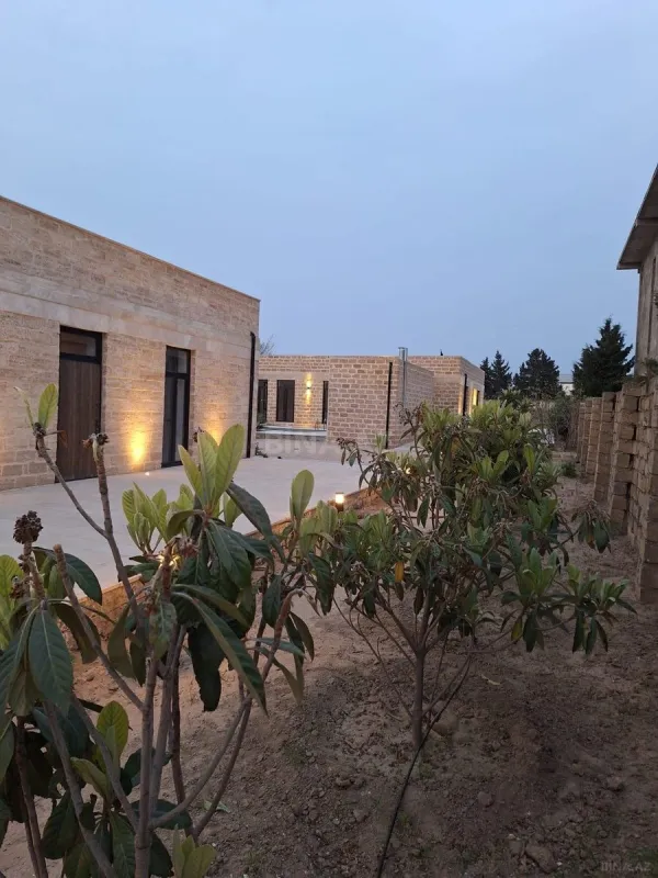 Kirayə verilir 4 otaqlı həyət evi 200 m²