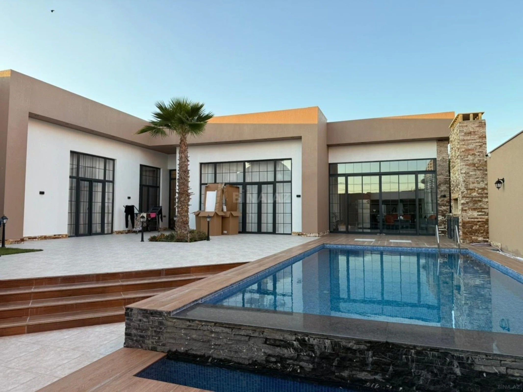 Kirayə verilir 5 otaqlı həyət evi 320 m²