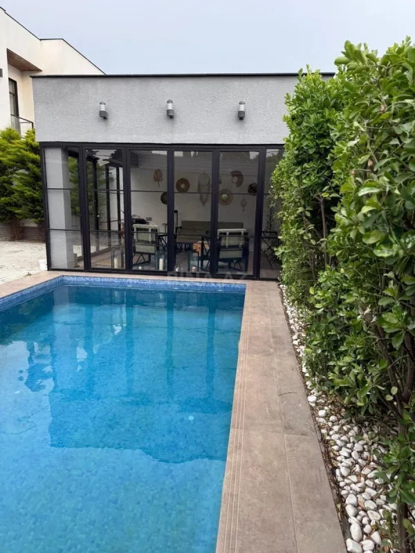 Kirayə verilir 4 otaqlı həyət evi 200 m²