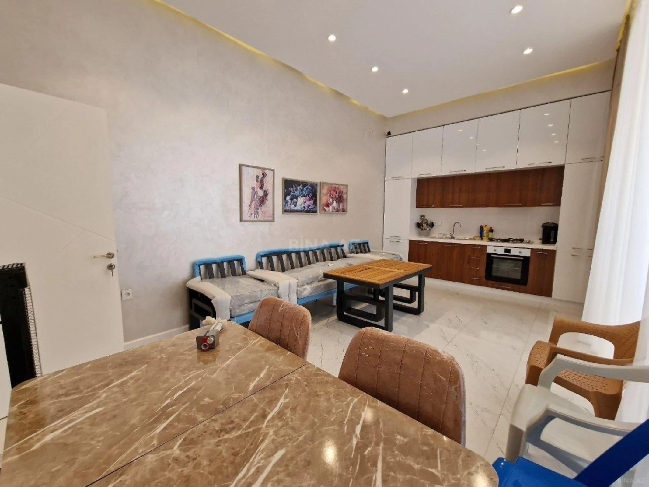 Kirayə verilir 4 otaqlı həyət evi 240 m²