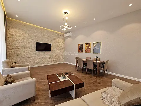Kirayə verilir 4 otaqlı həyət evi 240 m²