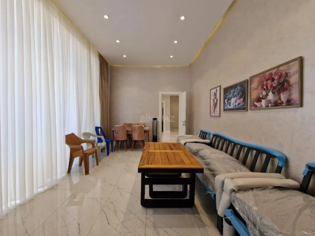Kirayə verilir 4 otaqlı həyət evi 240 m²