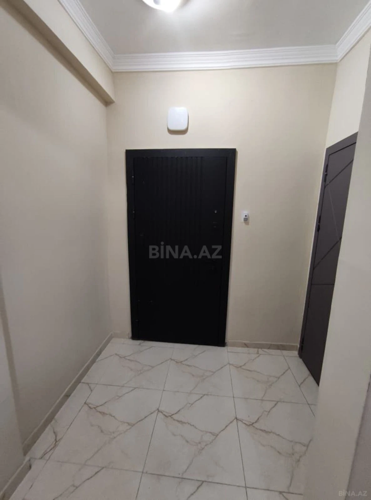 Satılır 2 otaqlı mənzil 57.5 m²