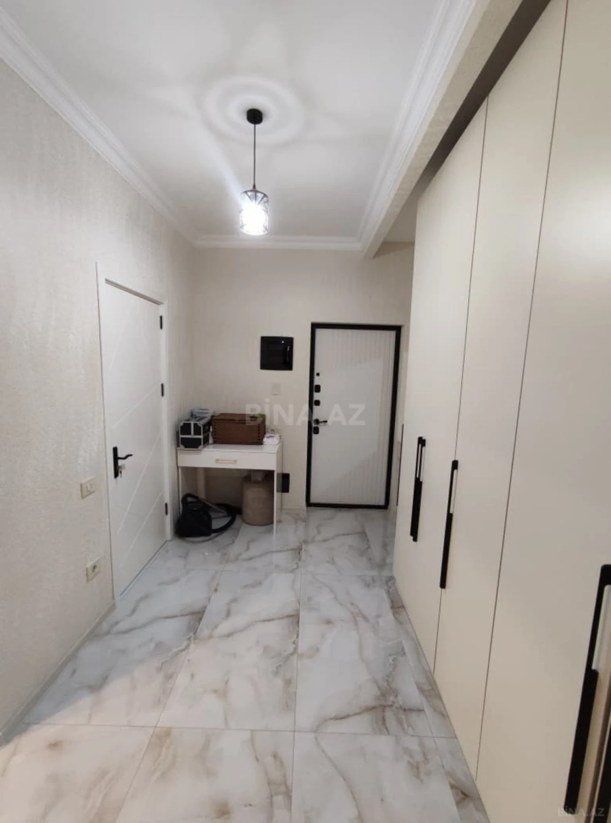 Satılır 2 otaqlı mənzil 57.5 m²