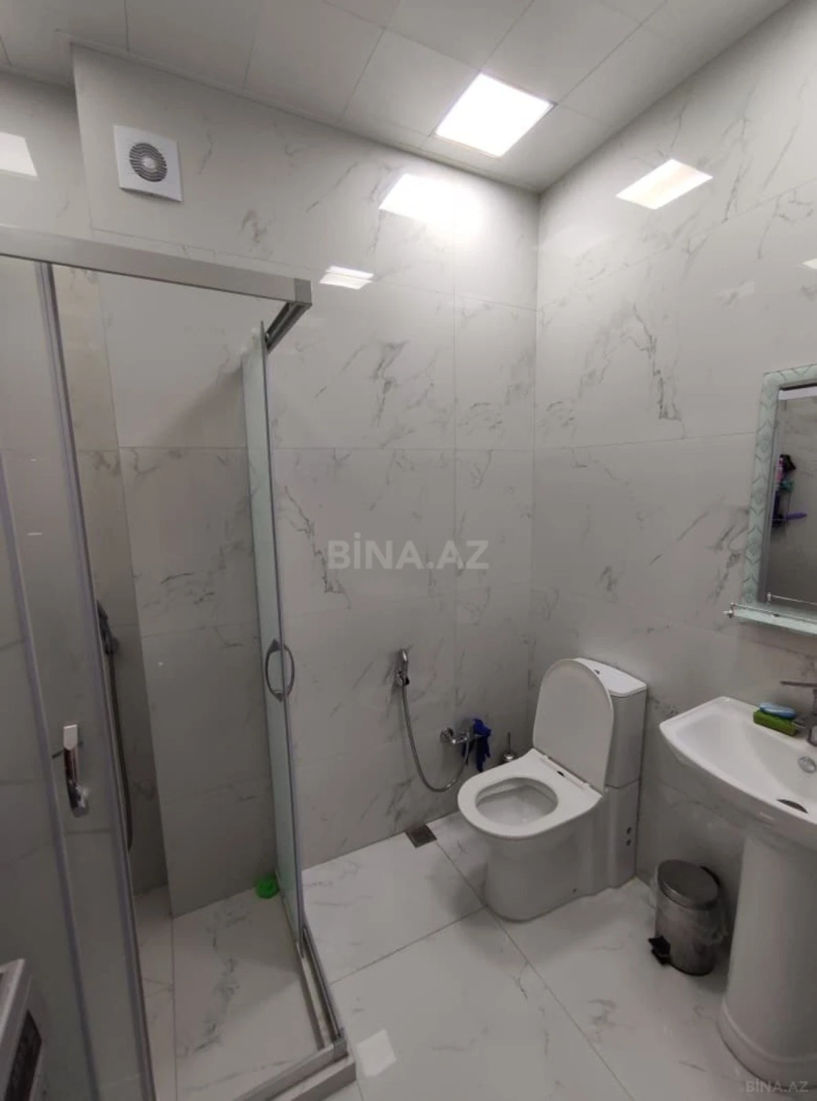 Satılır 2 otaqlı mənzil 57.5 m²