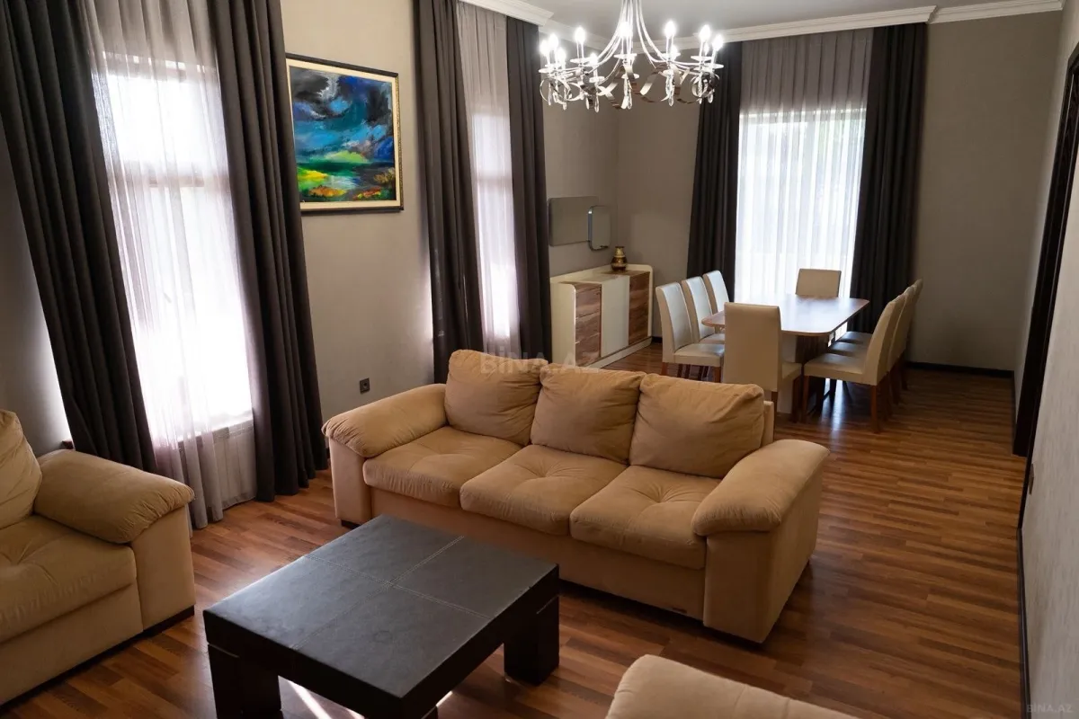 Kirayə verilir 4 otaqlı həyət evi 350 m²