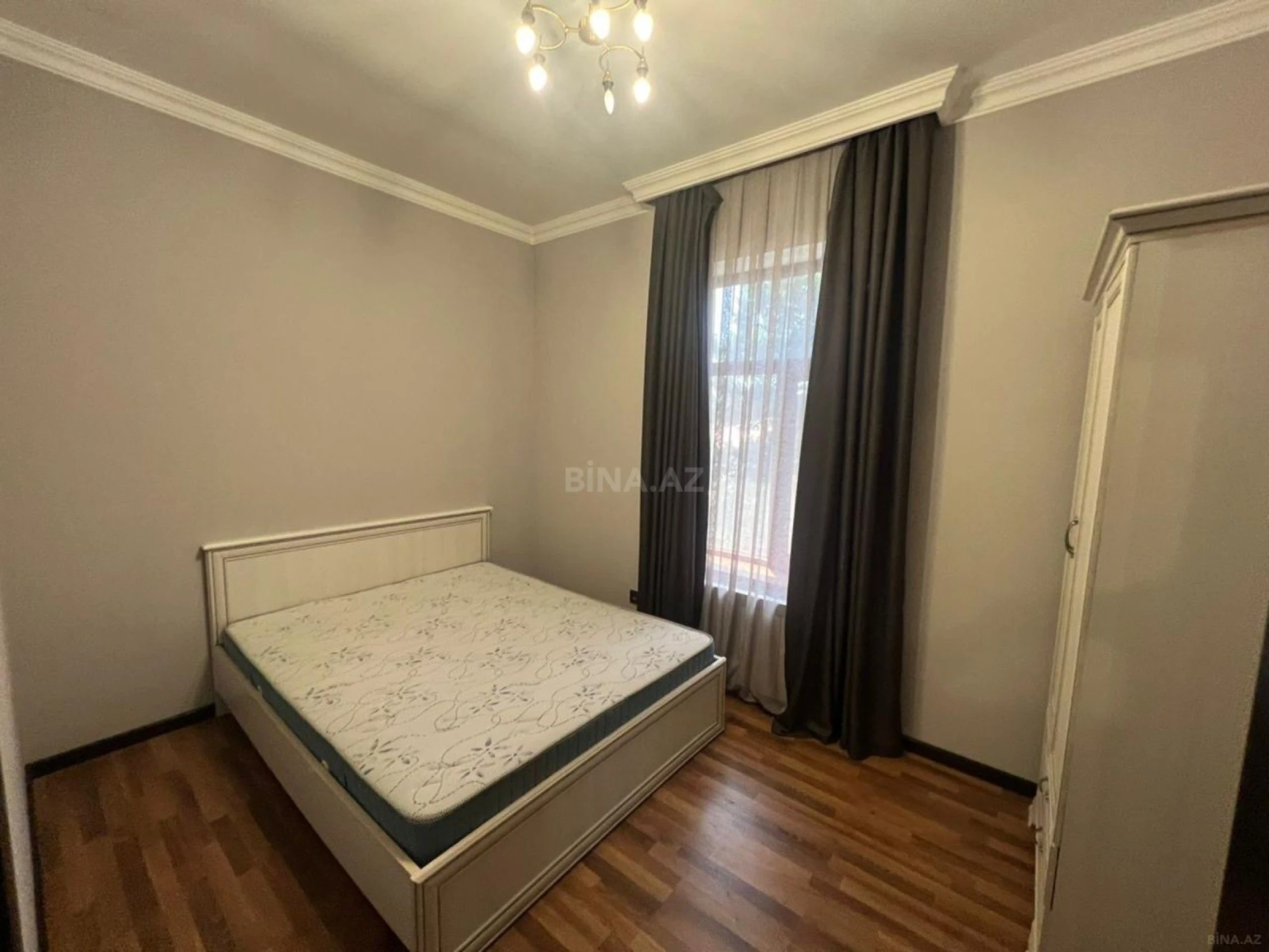 Kirayə verilir 4 otaqlı həyət evi 350 m²