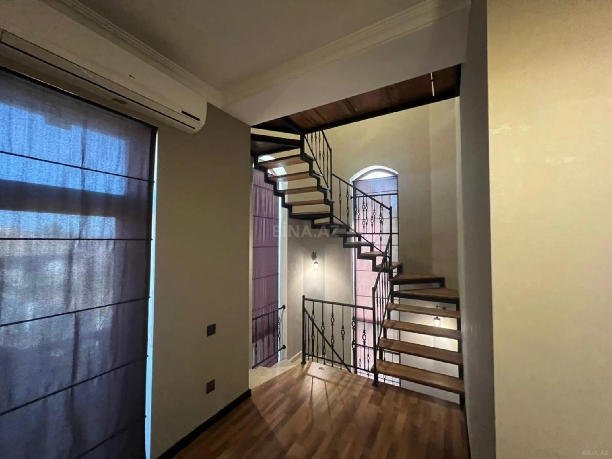 Kirayə verilir 4 otaqlı həyət evi 350 m²