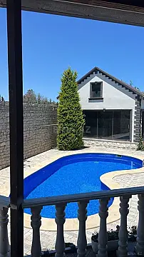 Kirayə verilir 4 otaqlı həyət evi 350 m²