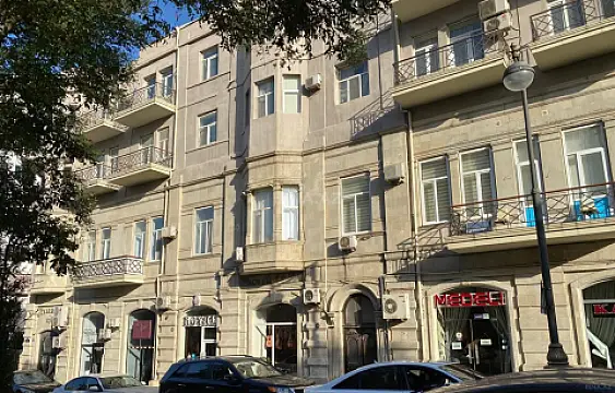 Satılır 1 otaqlı mənzil 9 m² — Bakı, İçərişəhər 1 otaq 9.00 m²