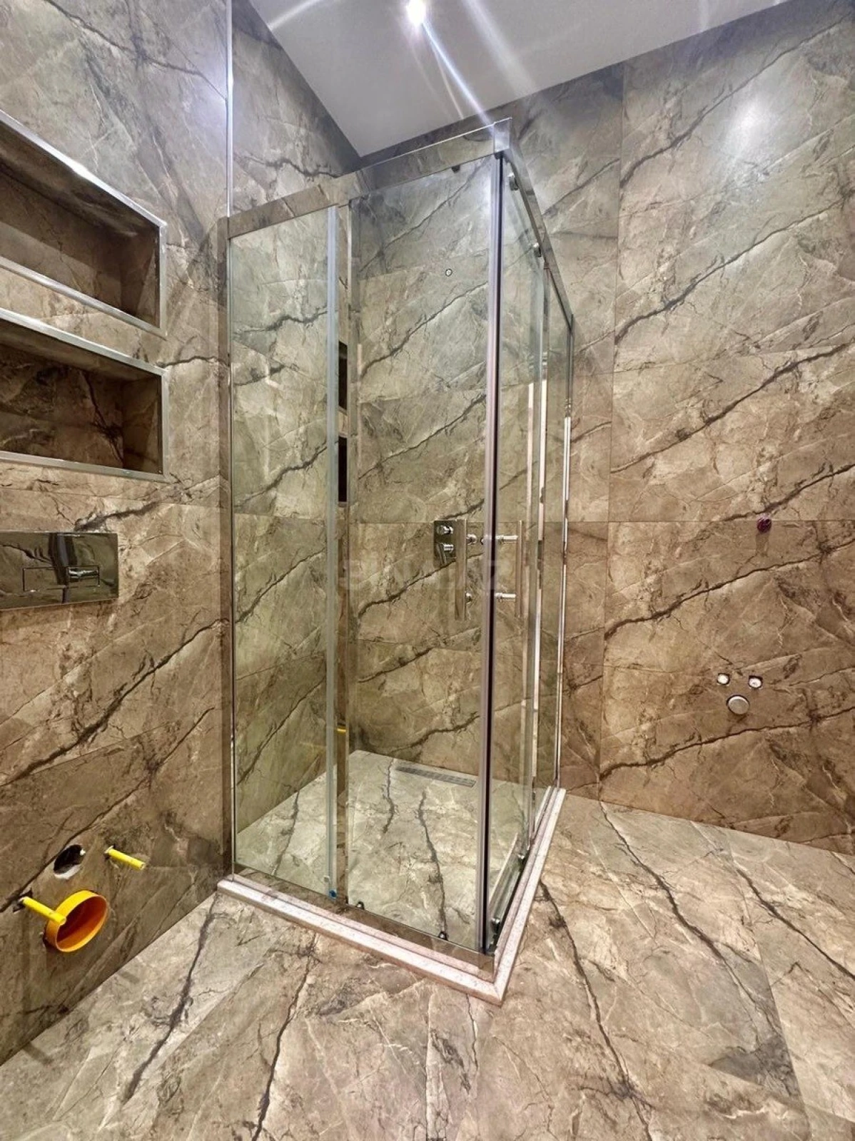 Kirayə verilir 4 otaqlı həyət evi 240 m²