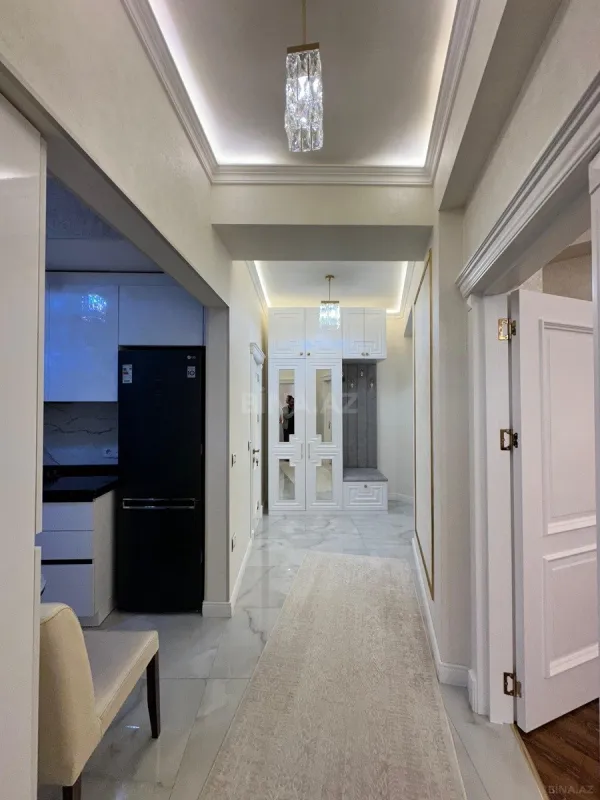 Satılır 2 otaqlı mənzil 68 m²