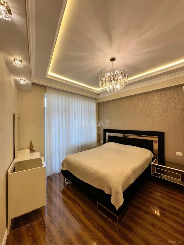 Satılır 2 otaqlı mənzil 68 m²