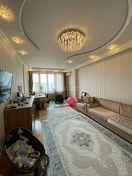 Satılır 2 otaqlı mənzil 90 m² — Bakı, 8-ci mikrorayon 2 otaq 90.00 m²