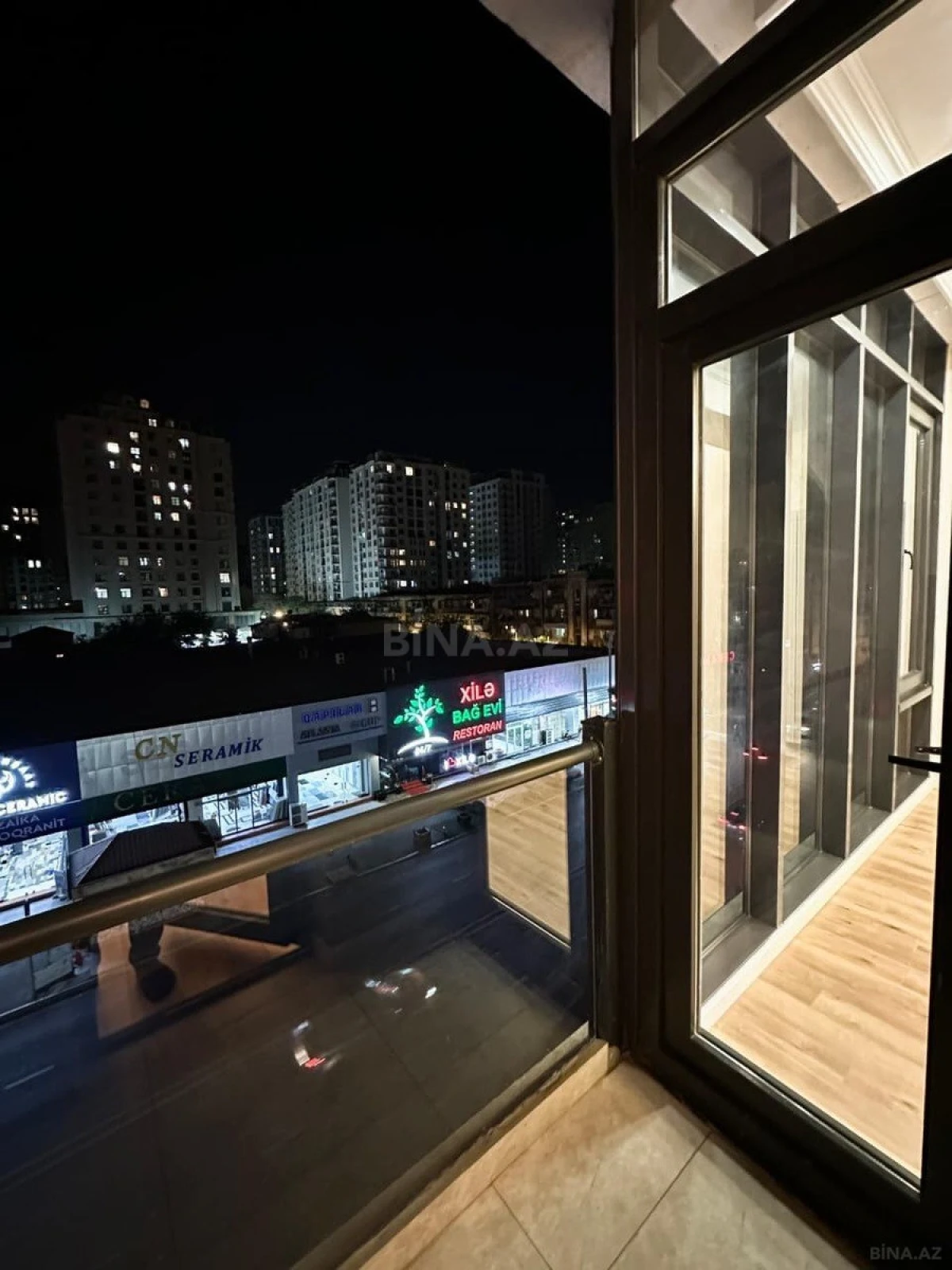 Satılır 3 otaqlı mənzil 105 m²