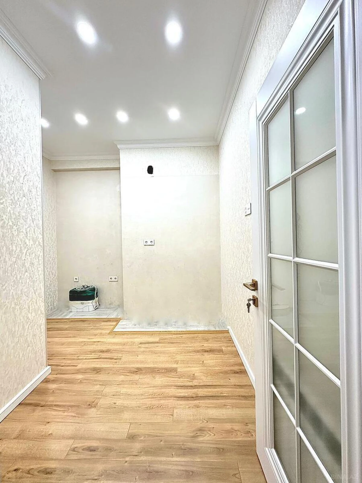 Satılır 3 otaqlı mənzil 105 m²