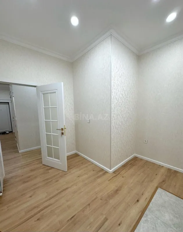 Satılır 3 otaqlı mənzil 105 m²