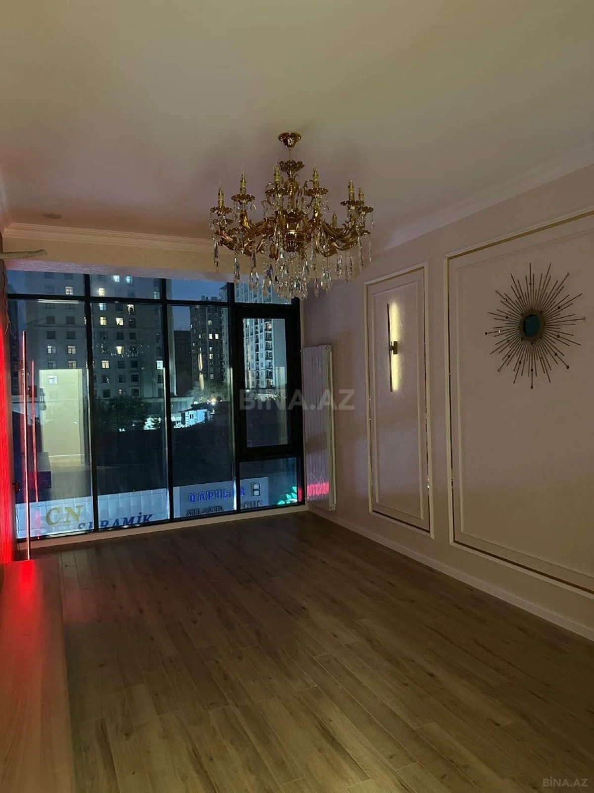 Satılır 3 otaqlı mənzil 105 m²