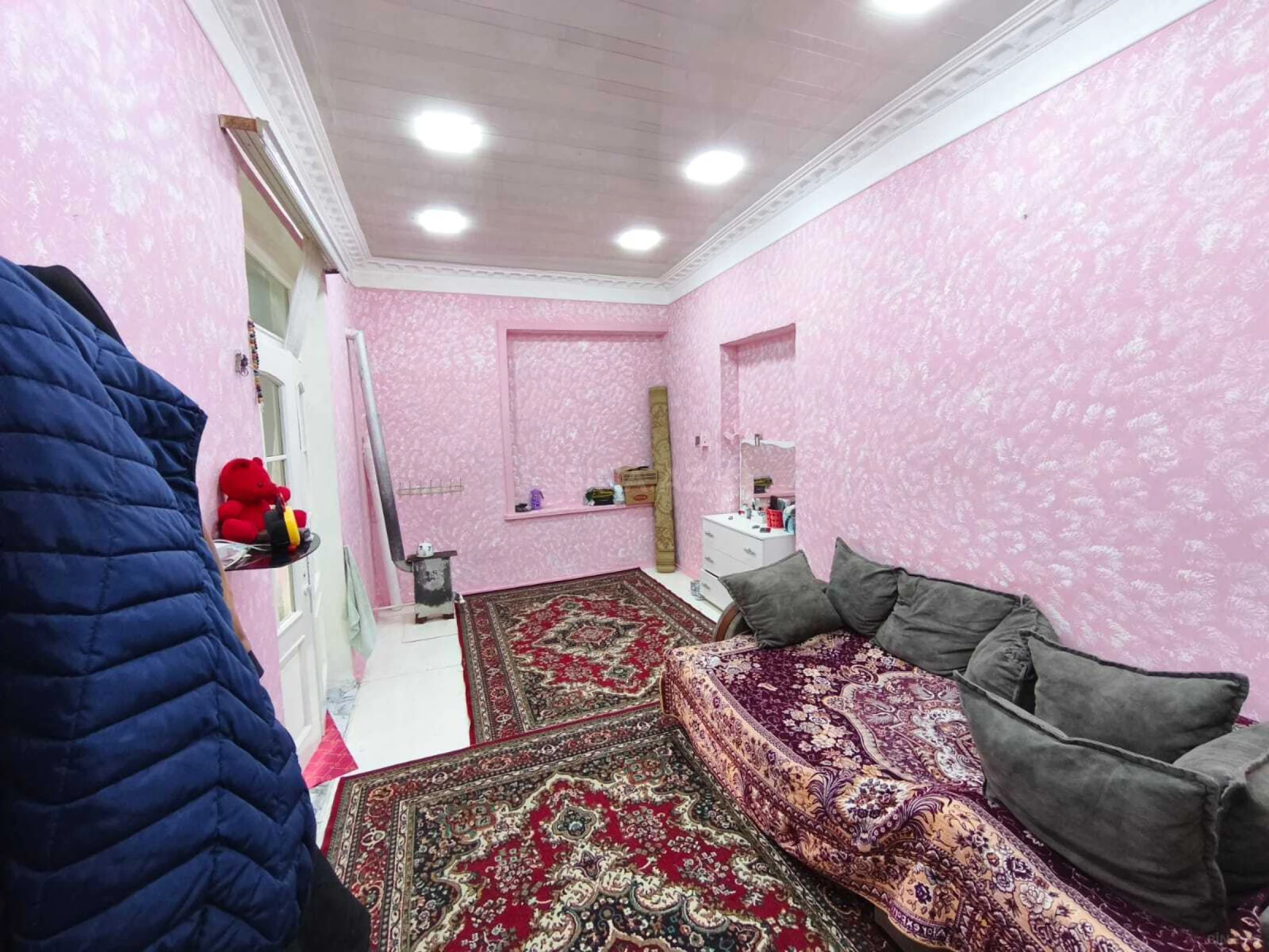 Satılır 4 otaqlı həyət evi 166 m²