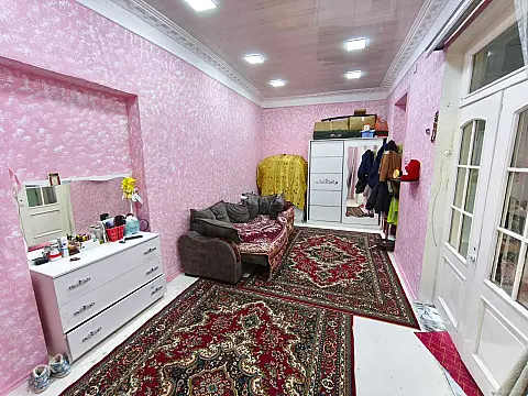 Satılır 4 otaqlı həyət evi 166 m²