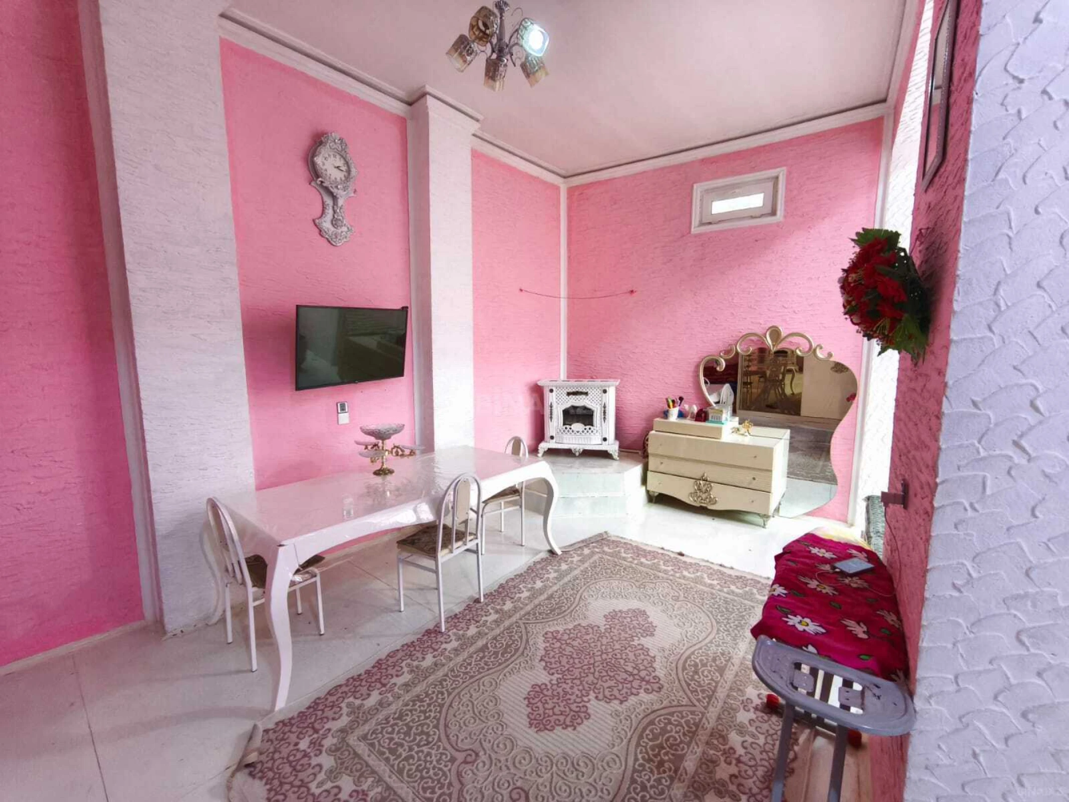 Satılır 4 otaqlı həyət evi 166 m²